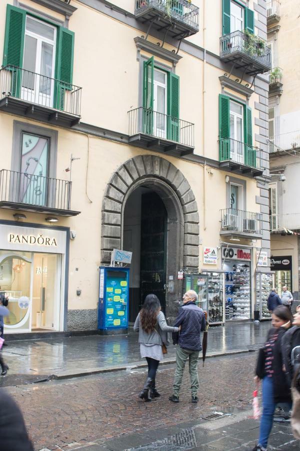 Don Angelo Petito Bed & Breakfast Napoli Bagian luar foto