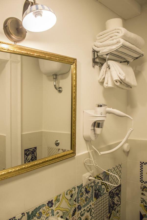 Don Angelo Petito Bed & Breakfast Napoli Bagian luar foto