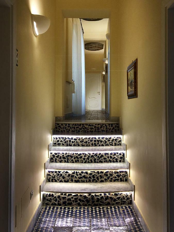 Don Angelo Petito Bed & Breakfast Napoli Bagian luar foto