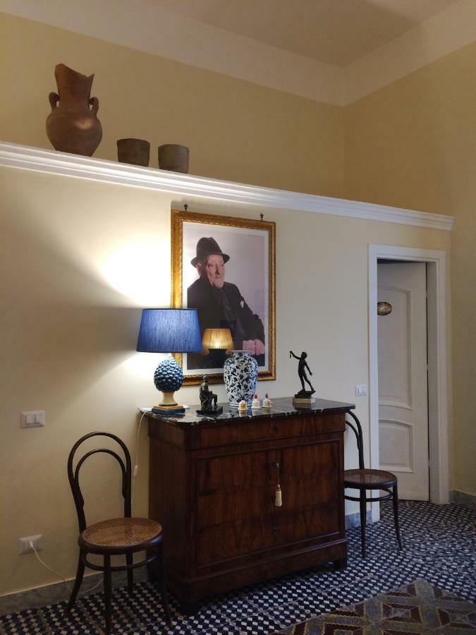 Don Angelo Petito Bed & Breakfast Napoli Bagian luar foto