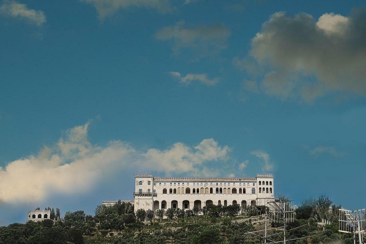 Don Angelo Petito Bed & Breakfast Napoli Bagian luar foto