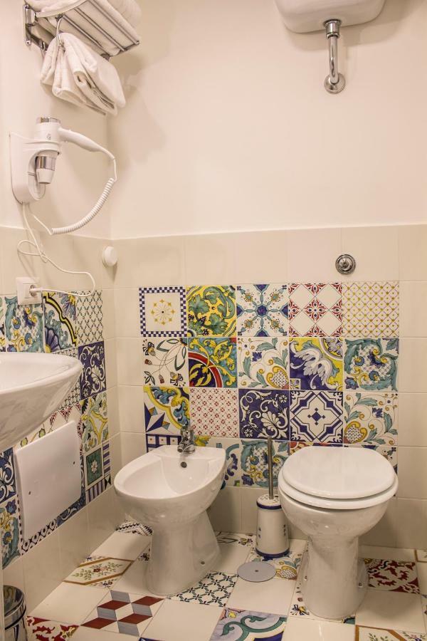 Don Angelo Petito Bed & Breakfast Napoli Bagian luar foto