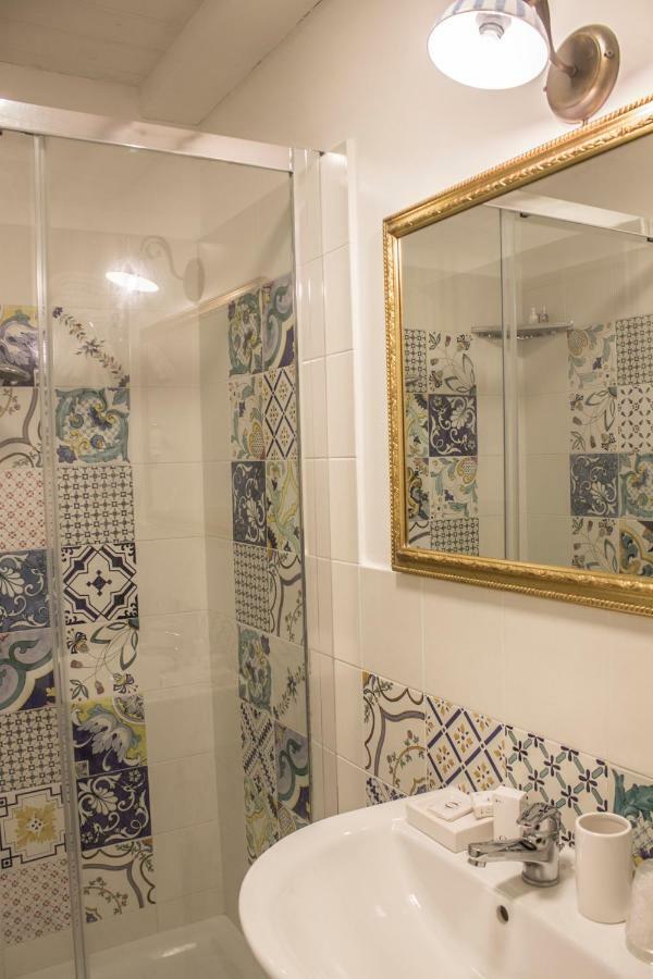 Don Angelo Petito Bed & Breakfast Napoli Bagian luar foto
