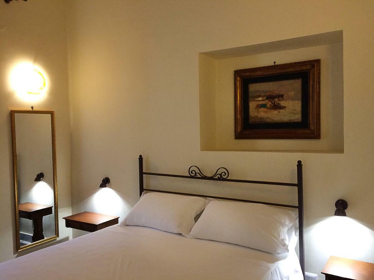 Don Angelo Petito Bed & Breakfast Napoli Bagian luar foto